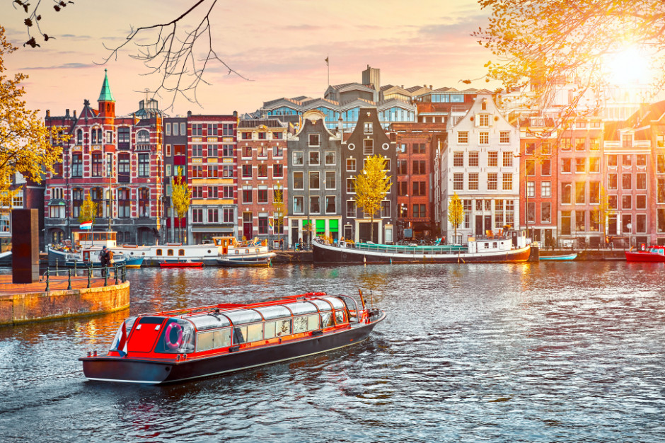 Nowe hotele w Amsterdamie będą mogły powstawać jedynie, jeśli stare zostaną zamknięte. Fot. Shutterstock