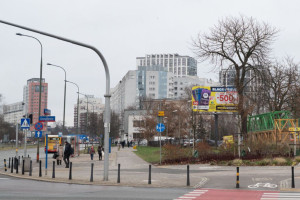 Lex deweloper w Warszawie zbuduje mieszkania na parkingu. Co da w zamian?