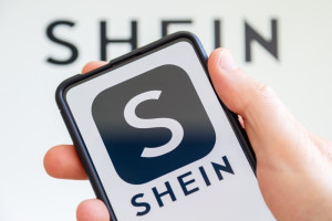 Shein skontroluje wiek swoich klientów. To nakaz sądu