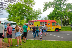 Przybywa restauracji. Mamy boom na food trucki
