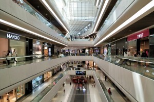 Centra handlowe znów zyskują klientów. Obroty i odwiedzalność wyraźnie w górę